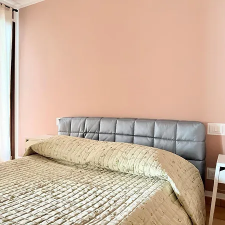 C018 - Camerano, Trilocale Con Giardino E Parcheggio Апартаменты